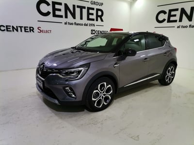 Renault Captur Full Hybrid E-Tech 145 CV Techno Fast Track del 2022 usata a Salerno