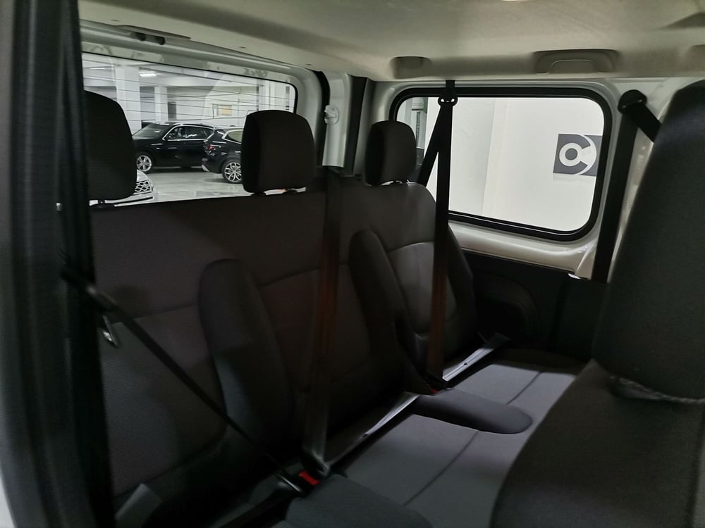 Renault Trafic Furgone usata a Salerno (9)