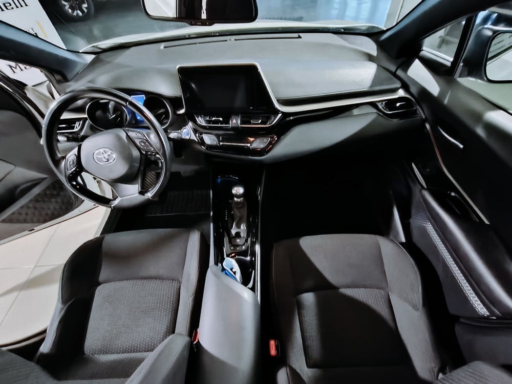Toyota Toyota C-HR usata a Brescia (11)