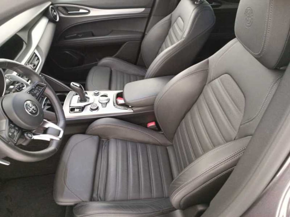 Alfa Romeo Stelvio usata a Treviso (11)