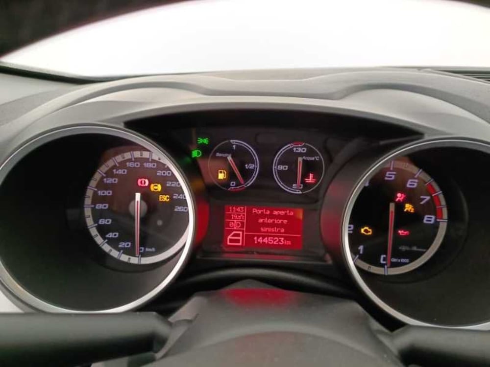 Alfa Romeo Giulietta usata a Treviso (14)