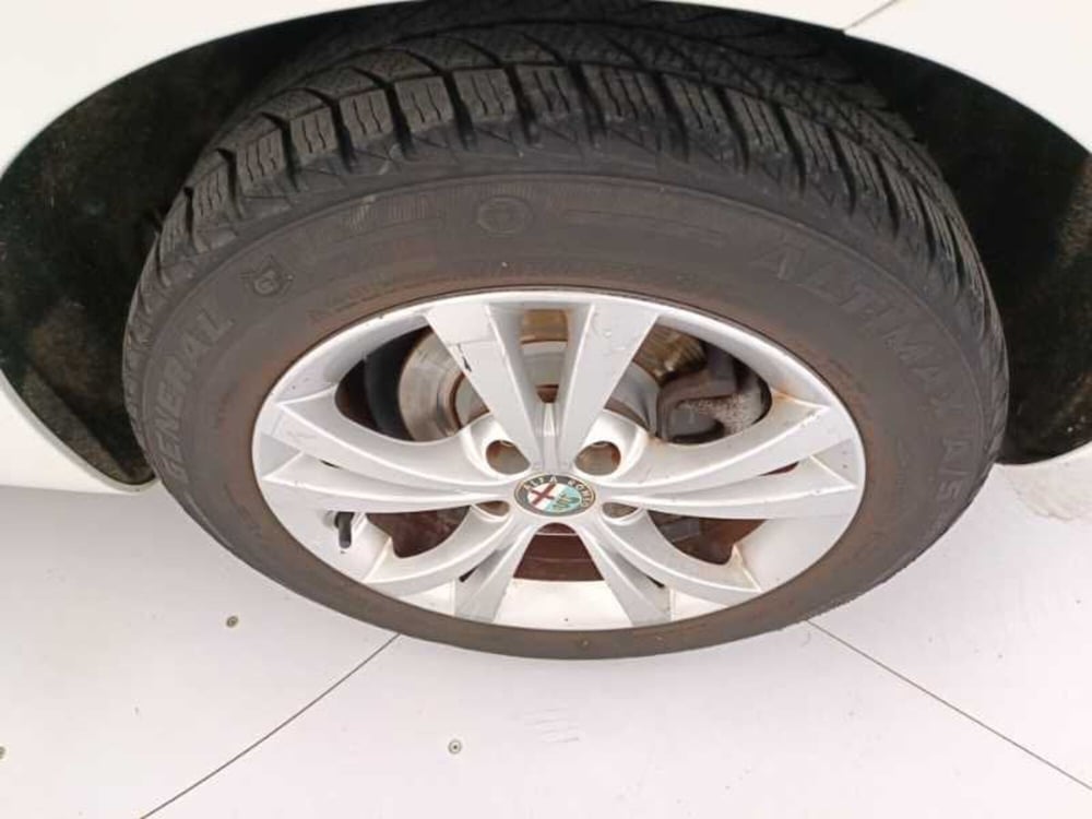Alfa Romeo Giulietta usata a Treviso (20)