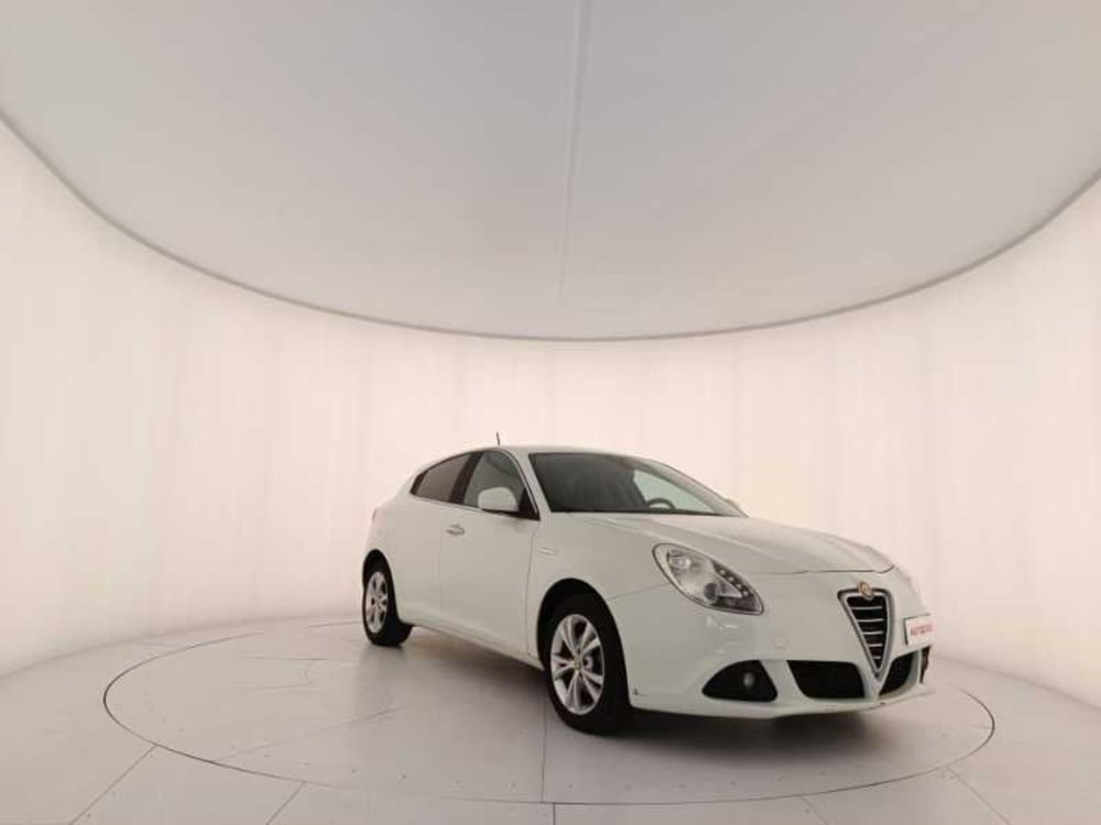 Alfa Romeo Giulietta usata a Treviso (3)