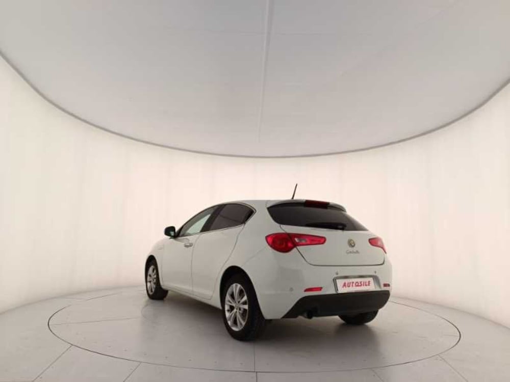 Alfa Romeo Giulietta usata a Treviso (4)