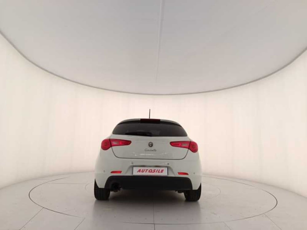 Alfa Romeo Giulietta usata a Treviso (5)