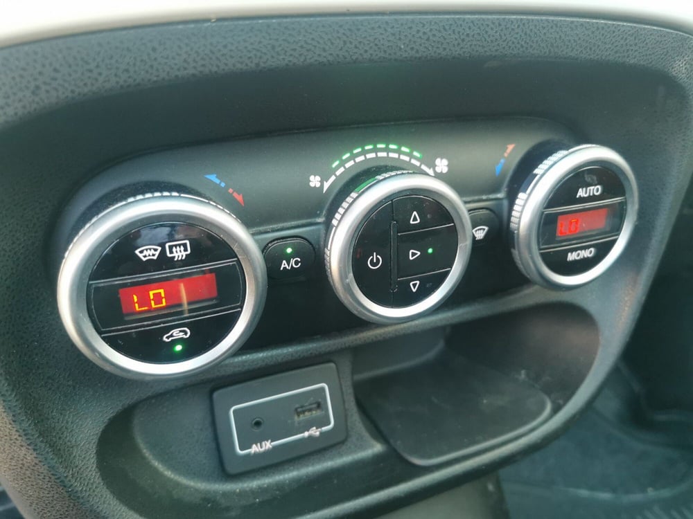 Fiat 500L usata a Taranto (15)