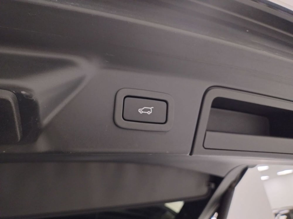 Land Rover Range Rover Velar usata a Cuneo (17)