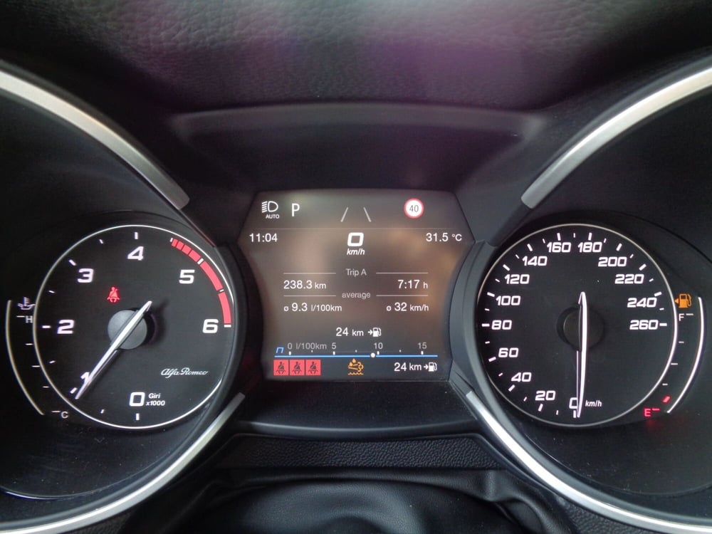 Alfa Romeo Stelvio usata a Treviso (11)