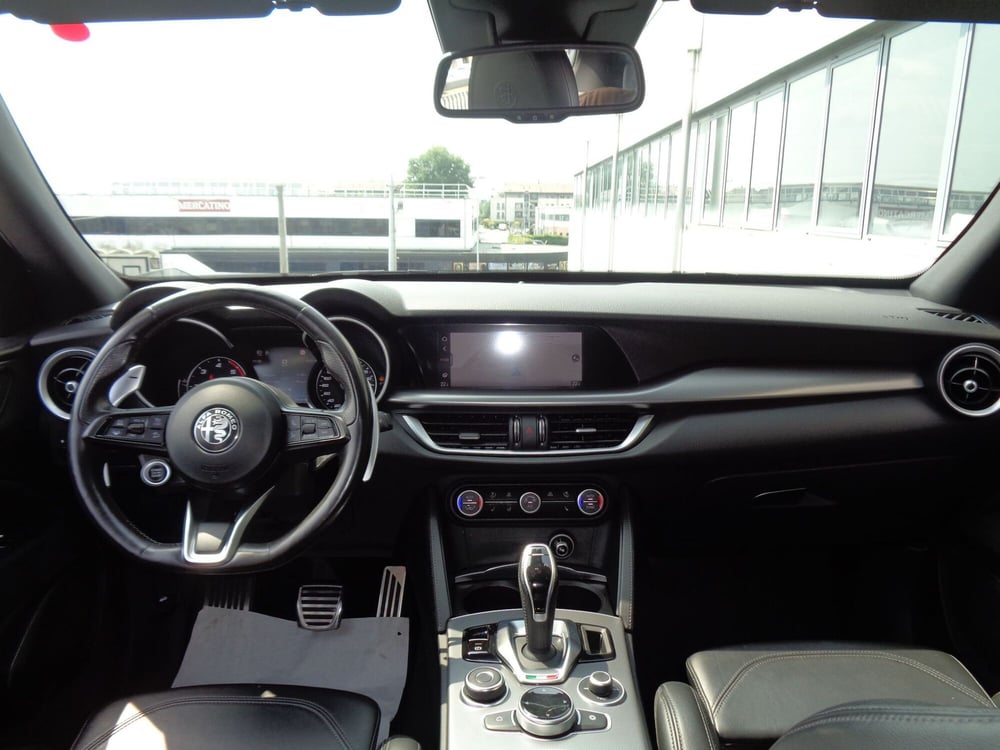 Alfa Romeo Stelvio usata a Treviso (12)