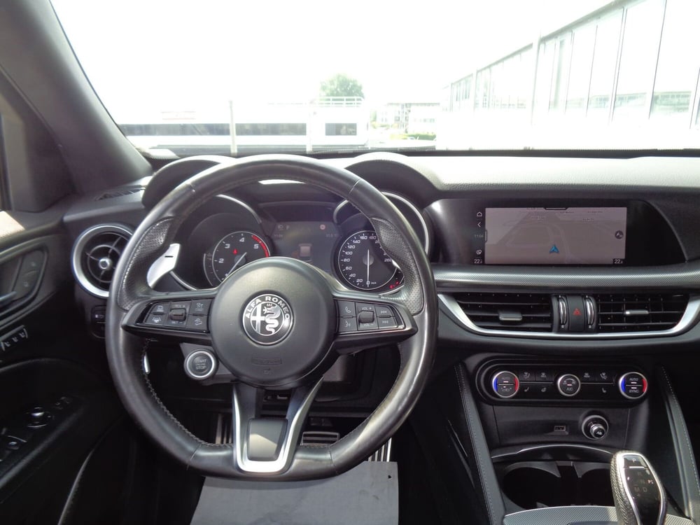 Alfa Romeo Stelvio usata a Treviso (13)
