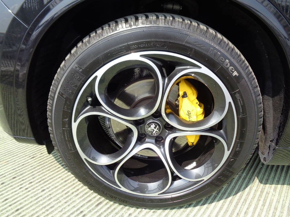 Alfa Romeo Stelvio usata a Treviso (6)