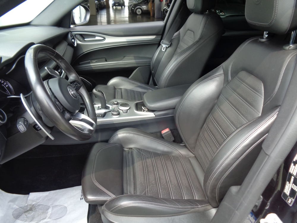 Alfa Romeo Stelvio usata a Treviso (8)