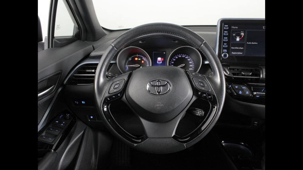 Toyota Toyota C-HR usata a Palermo (10)