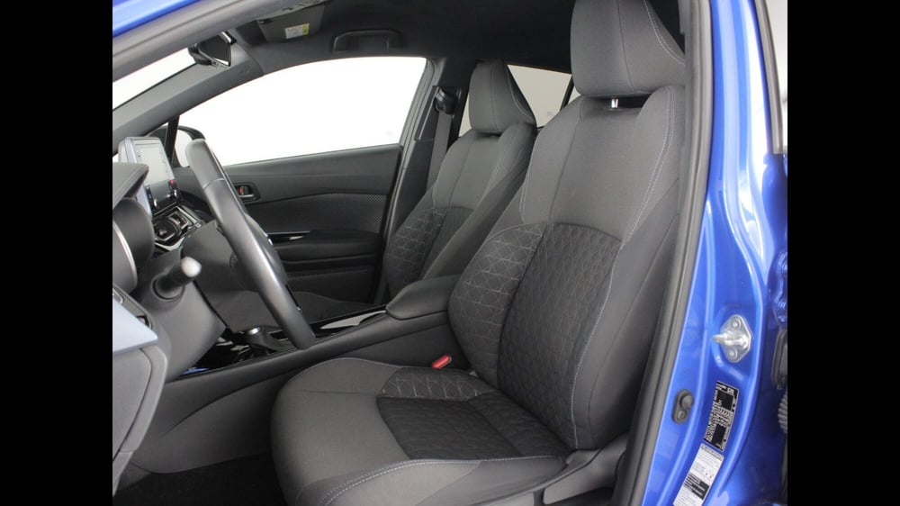 Toyota Toyota C-HR usata a Palermo (12)