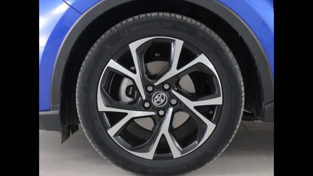 Toyota Toyota C-HR usata a Palermo (15)