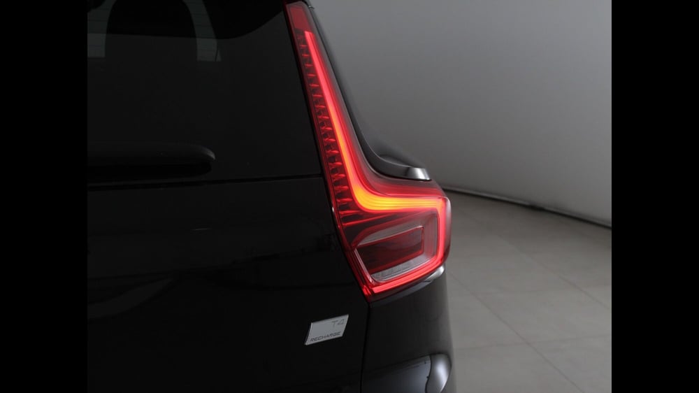 Volvo XC40 usata a Palermo (18)