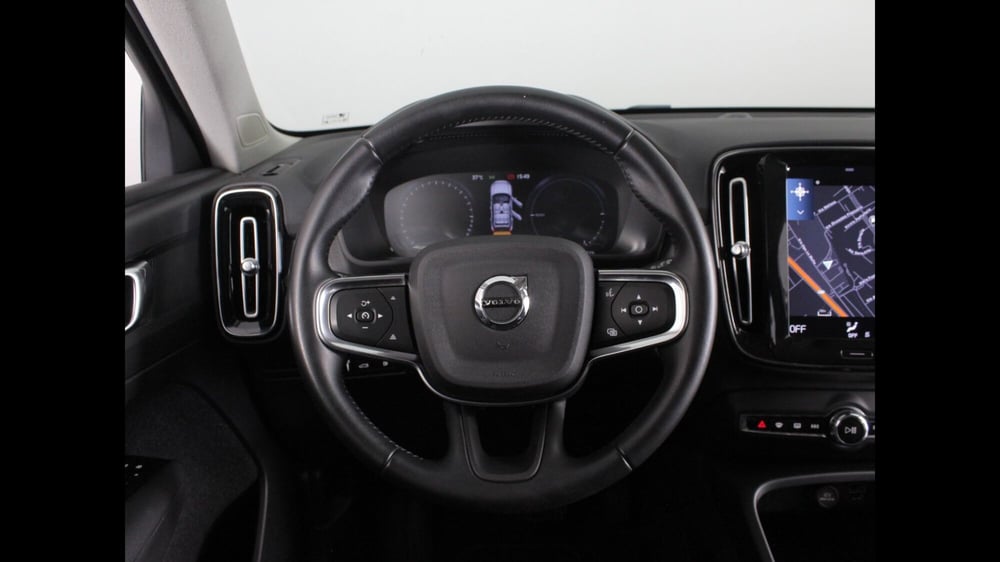 Volvo XC40 usata a Palermo (11)