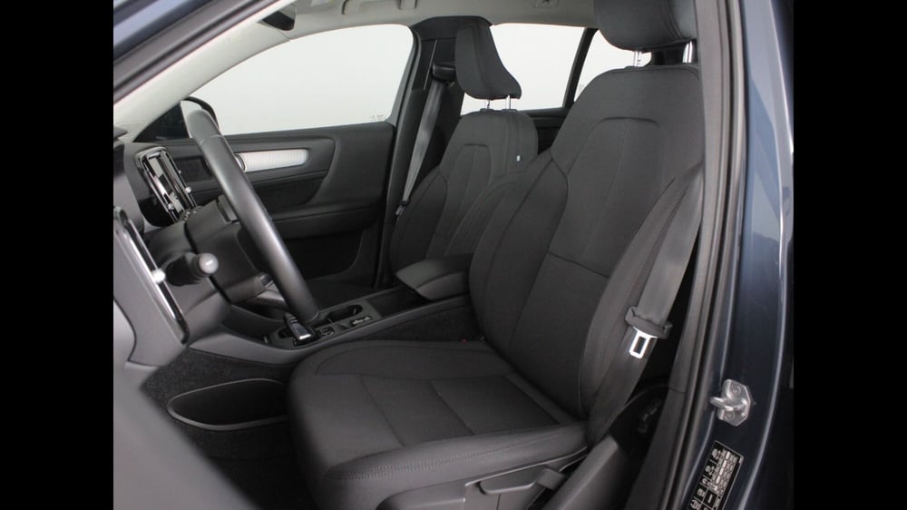 Volvo XC40 usata a Palermo (13)