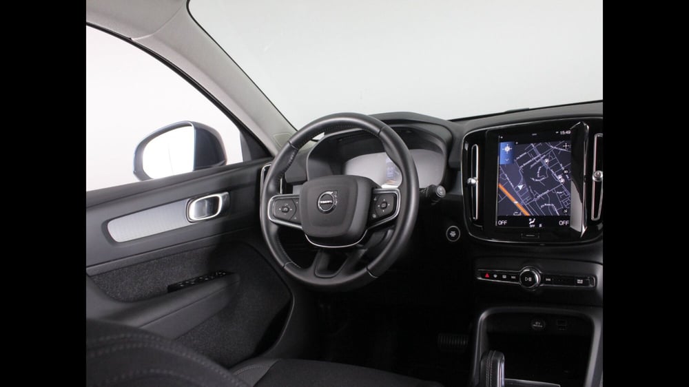 Volvo XC40 usata a Palermo (19)