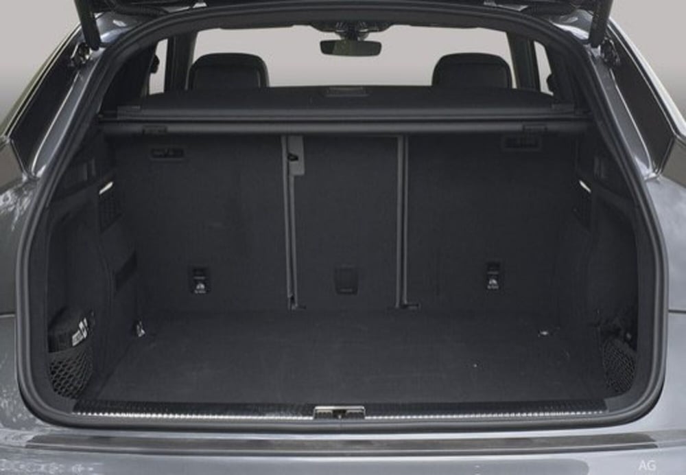 Audi Q5 Sportback nuova a Palermo (13)
