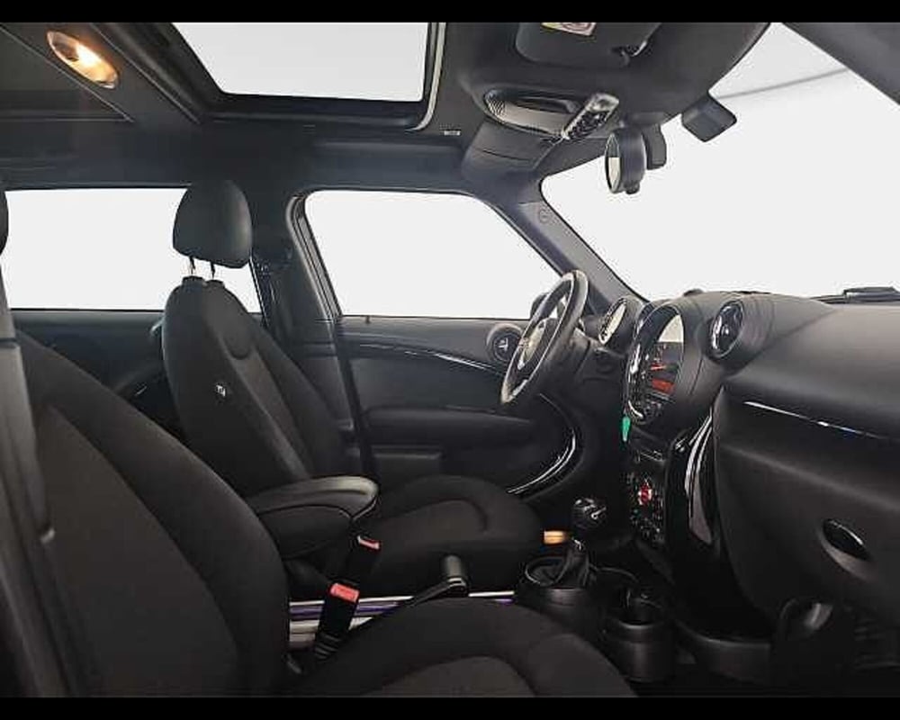 MINI Mini Countryman usata a Roma (8)