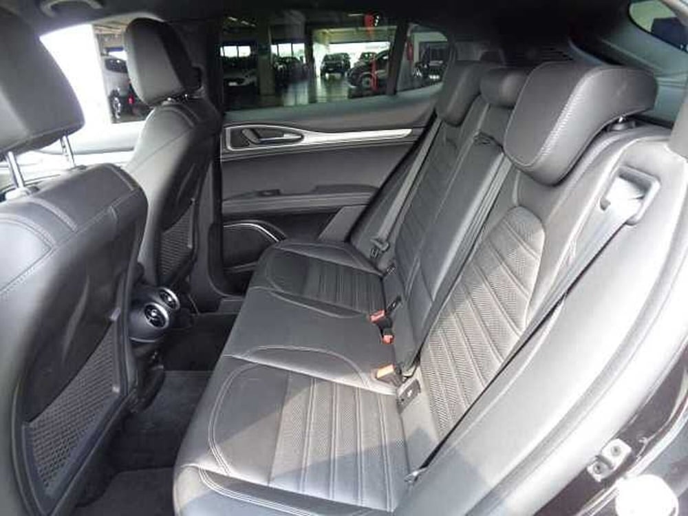 Alfa Romeo Stelvio usata a Treviso (10)