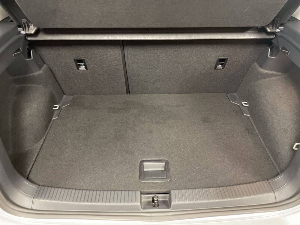 Volkswagen T-Cross usata a Varese (13)