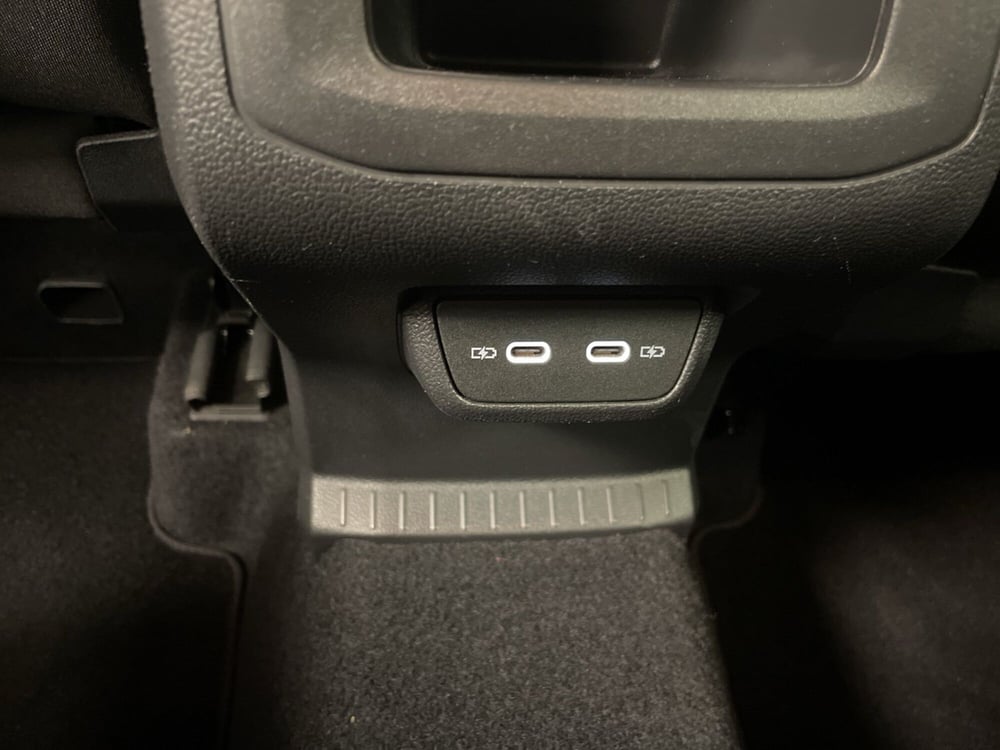 Volkswagen T-Cross usata a Varese (18)