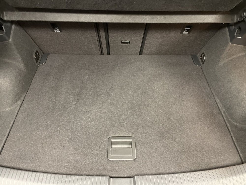 Volkswagen T-Roc usata a Varese (12)