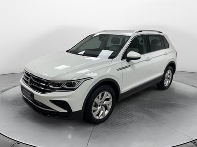 Volkswagen Tiguan 2.0 TSI DSG 4MOTION Elegance del 2021 usata a Carnago