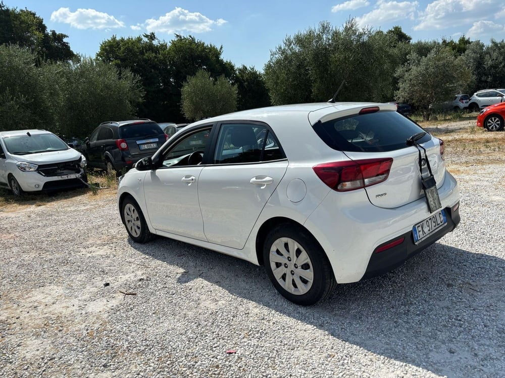 Kia Rio usata a Firenze (2)
