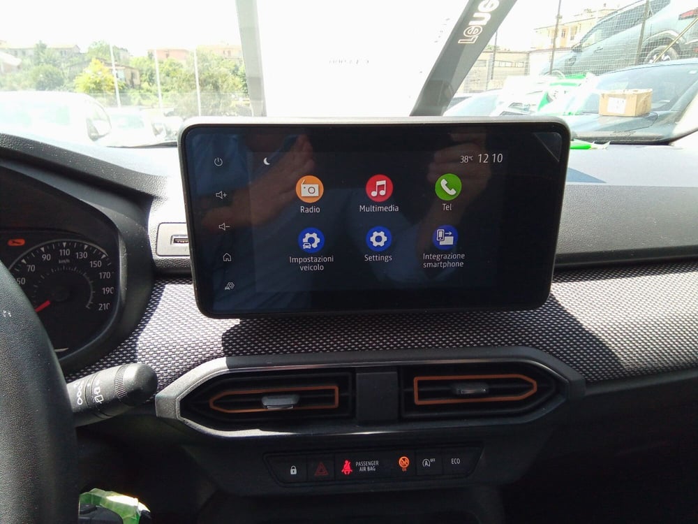 Dacia Sandero usata a Roma (12)