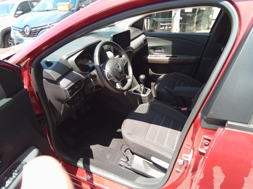 Dacia Sandero usata a Roma (9)
