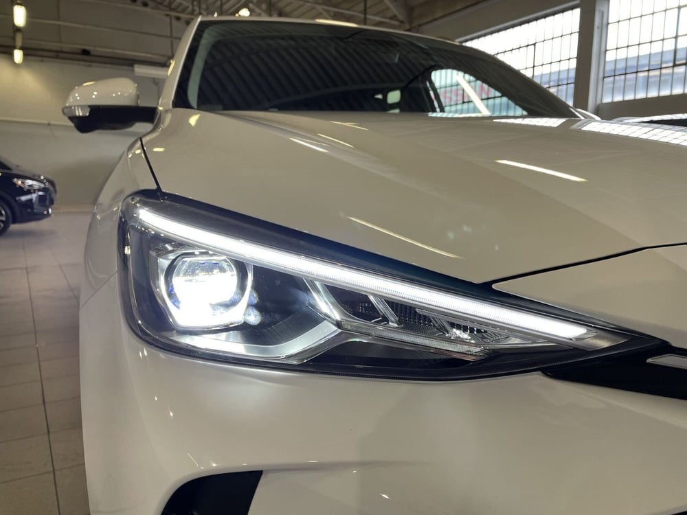 Mg ZS nuova a Milano (9)