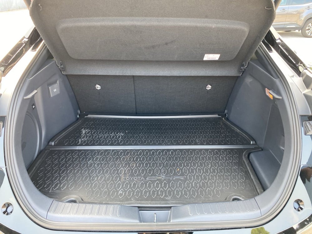 Toyota Toyota C-HR usata a Vicenza (9)
