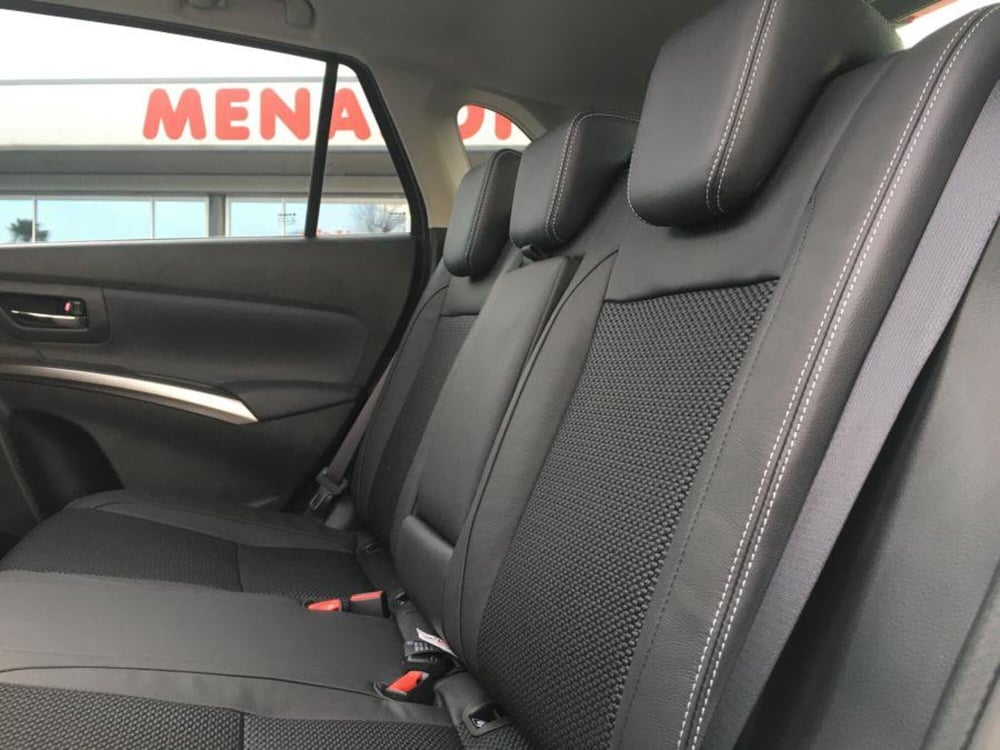 Suzuki S-Cross nuova a Cuneo (8)