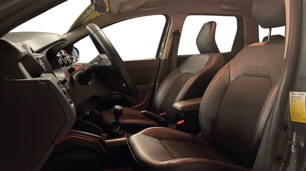 Dacia Duster usata a Varese (12)