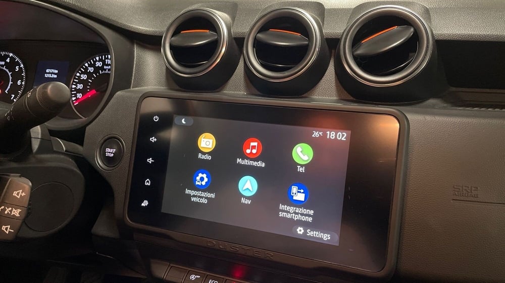 Dacia Duster usata a Varese (6)