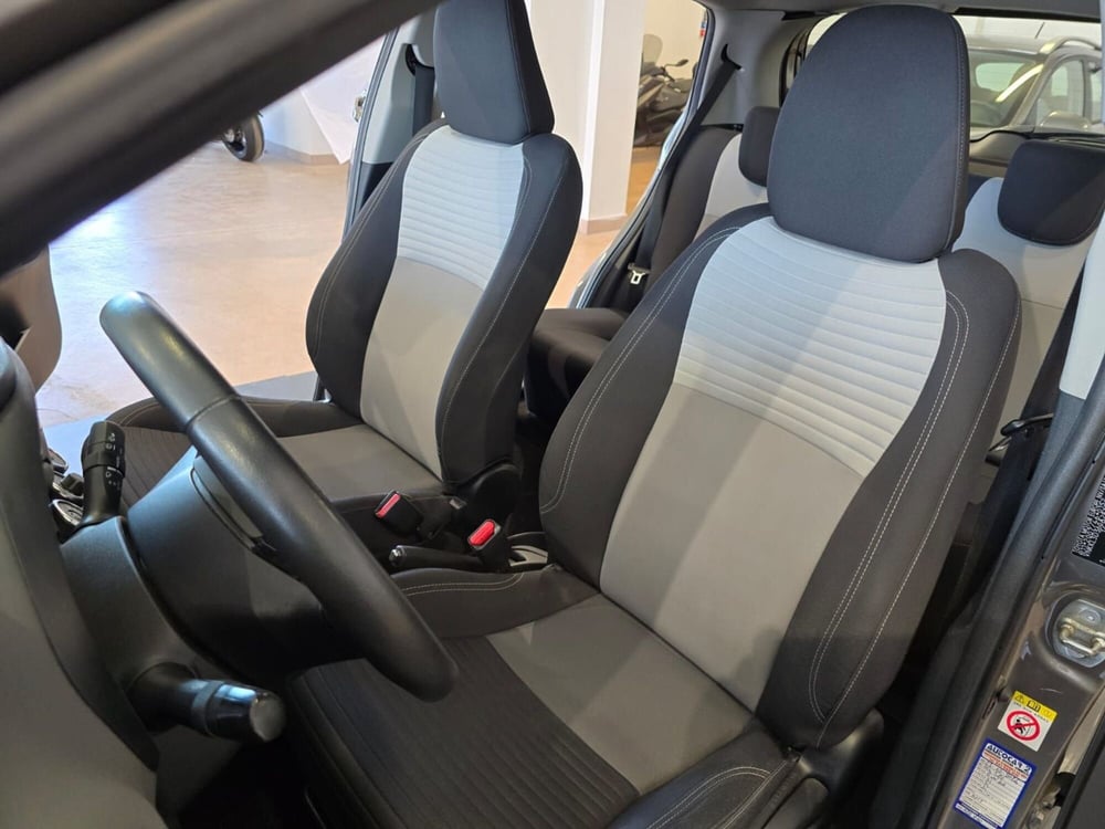 Toyota Yaris usata a Rimini (9)