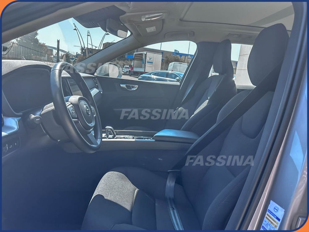Volvo XC60 usata a Milano (9)