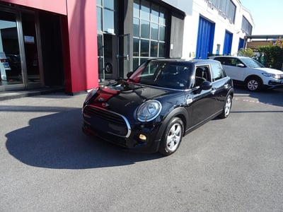 MINI Mini 1.5 Cooper D 5 porte del 2017 usata a Lucca
