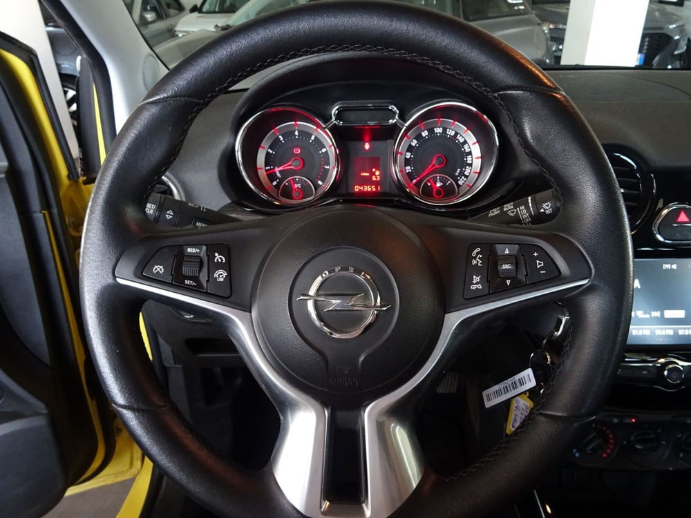 Opel Adam usata a Lucca (9)