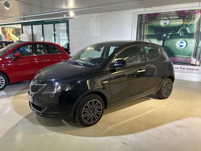 Lancia Ypsilon 1.0 FireFly 5 porte S&amp;S Hybrid Gold Plus del 2023 usata a Verdello