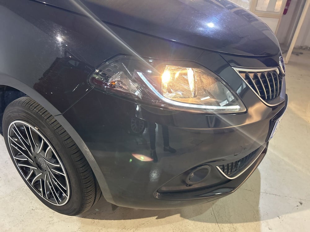 Lancia Ypsilon usata a Bergamo (20)