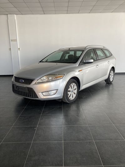 Ford Mondeo Station Wagon 2.0 TDCi 140 CV Station Wagon Titanium DPF del 2010 usata a San Severo