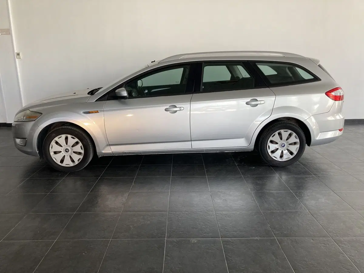 Ford Mondeo Station Wagon usata a Foggia (3)