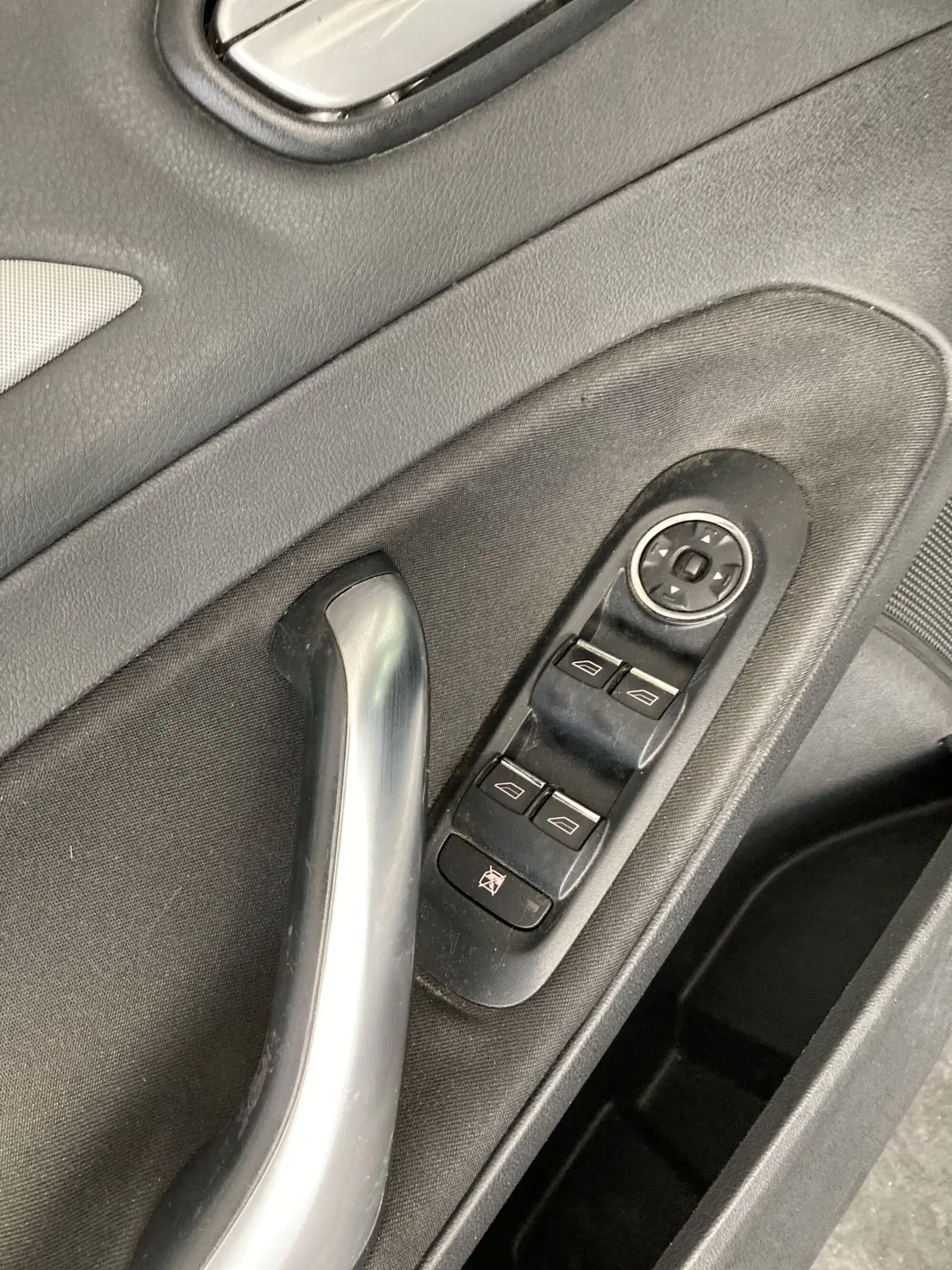 Ford Mondeo Station Wagon usata a Foggia (4)