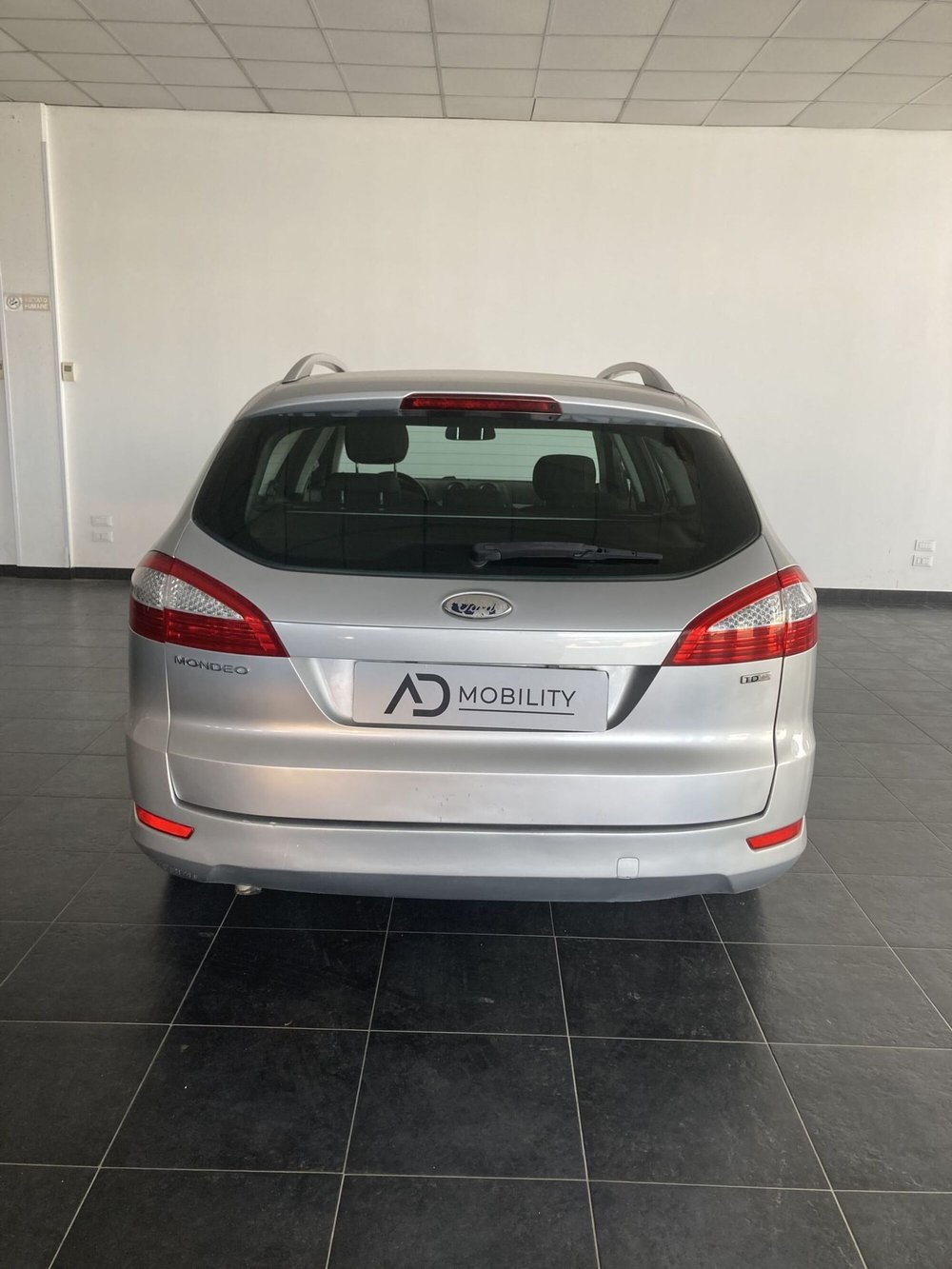 Ford Mondeo Station Wagon usata a Foggia (7)