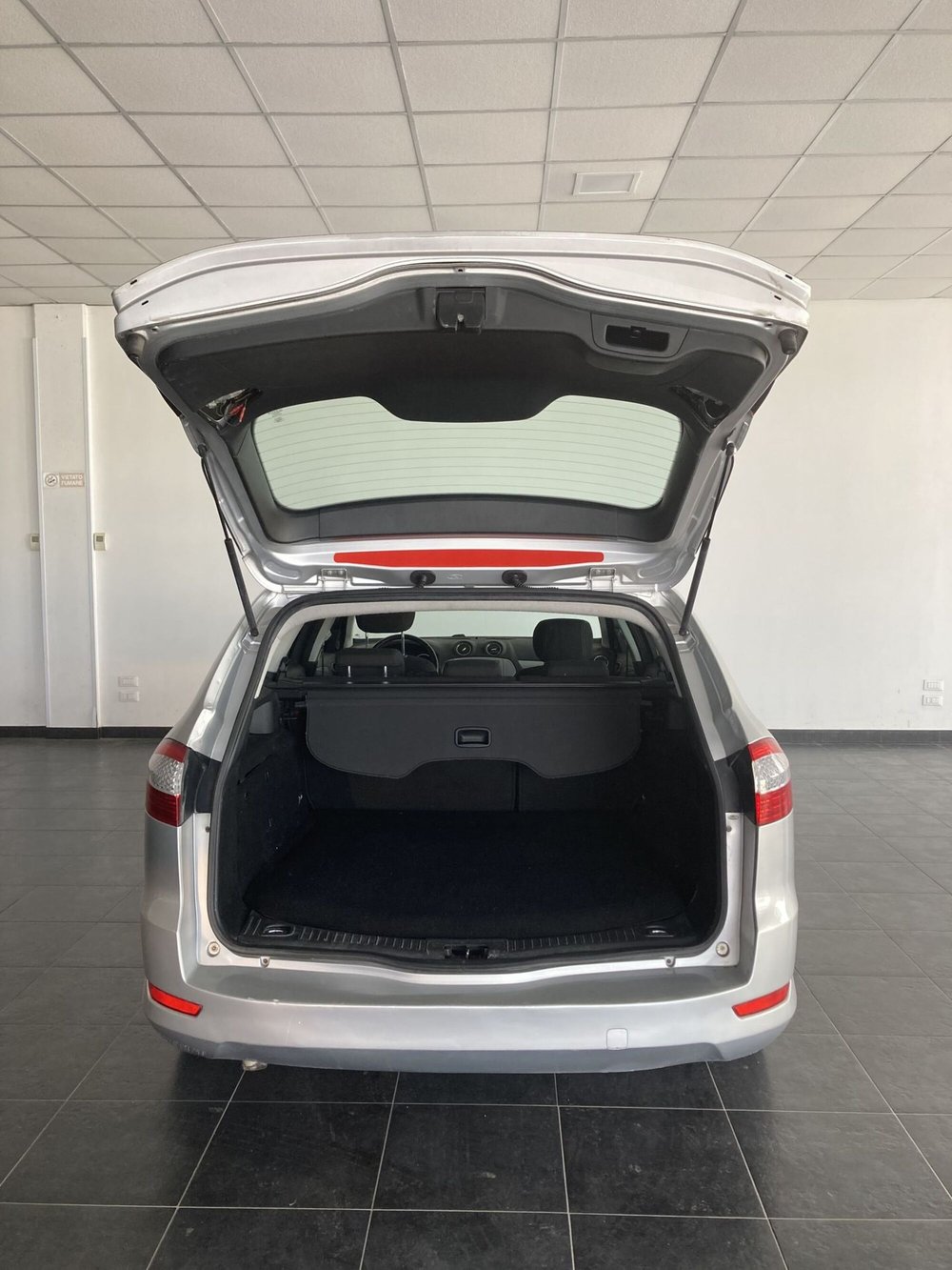 Ford Mondeo Station Wagon usata a Foggia (8)