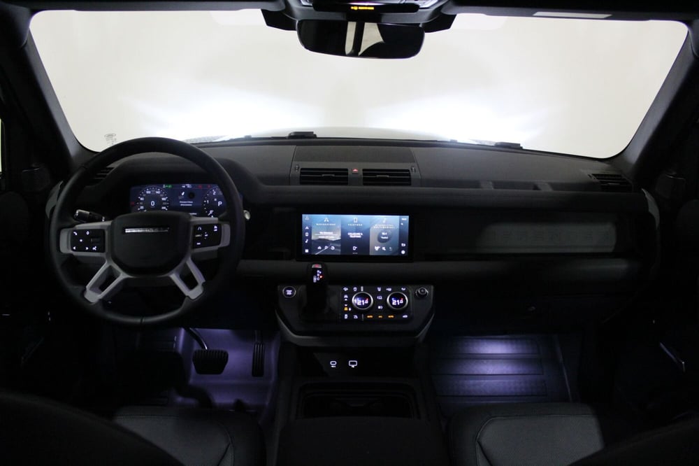 Land Rover Defender usata a Brescia (4)